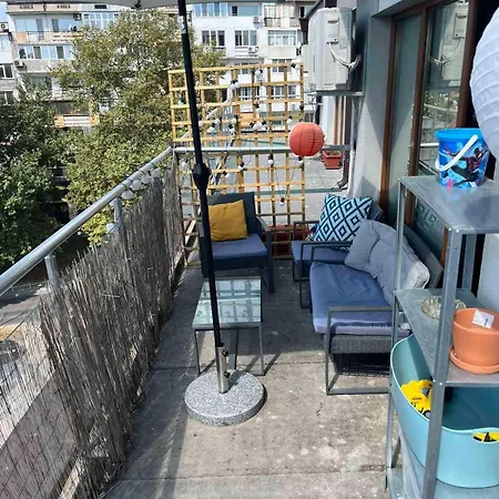 Sunny Flat-4 People-delta Mall-private Parking Space Appartement *