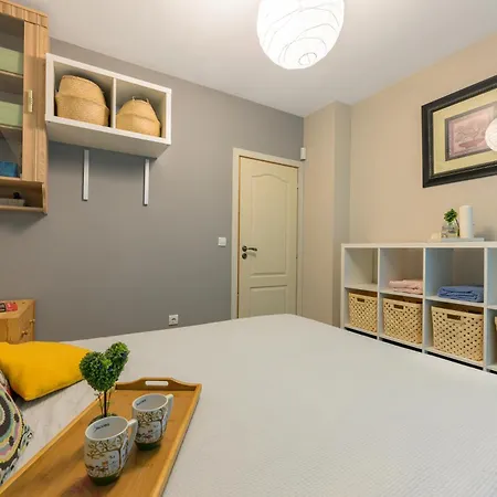 Sunny Flat-4 People-delta Mall-private Parking Space Appartement Varna
