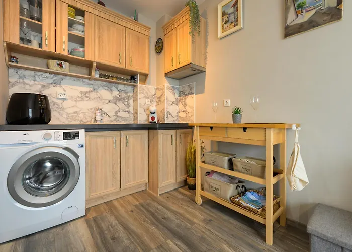 1br Near Delta Mall Varna-terrace&private Parking Daire *