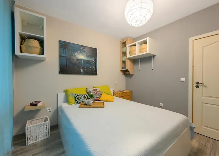 Apartman 1br Near Delta Mall Varna-terrace&private Parking