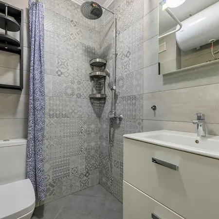 Daire Guest Favorite 1br Delta Mall W Terrace Deck & Parking Varna